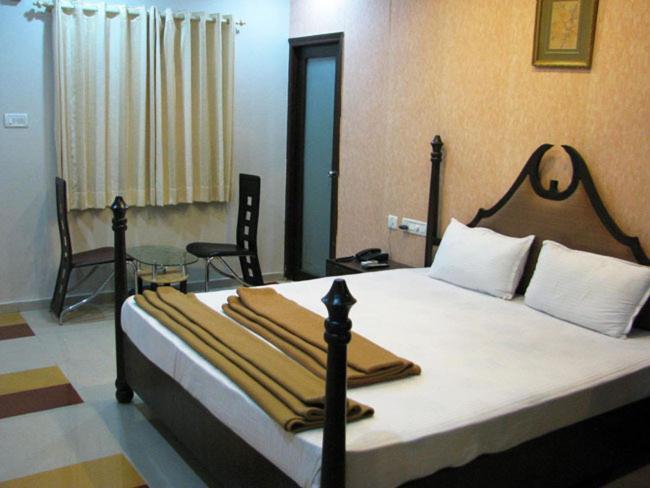Aum Health Resort Vadodara Kamer foto